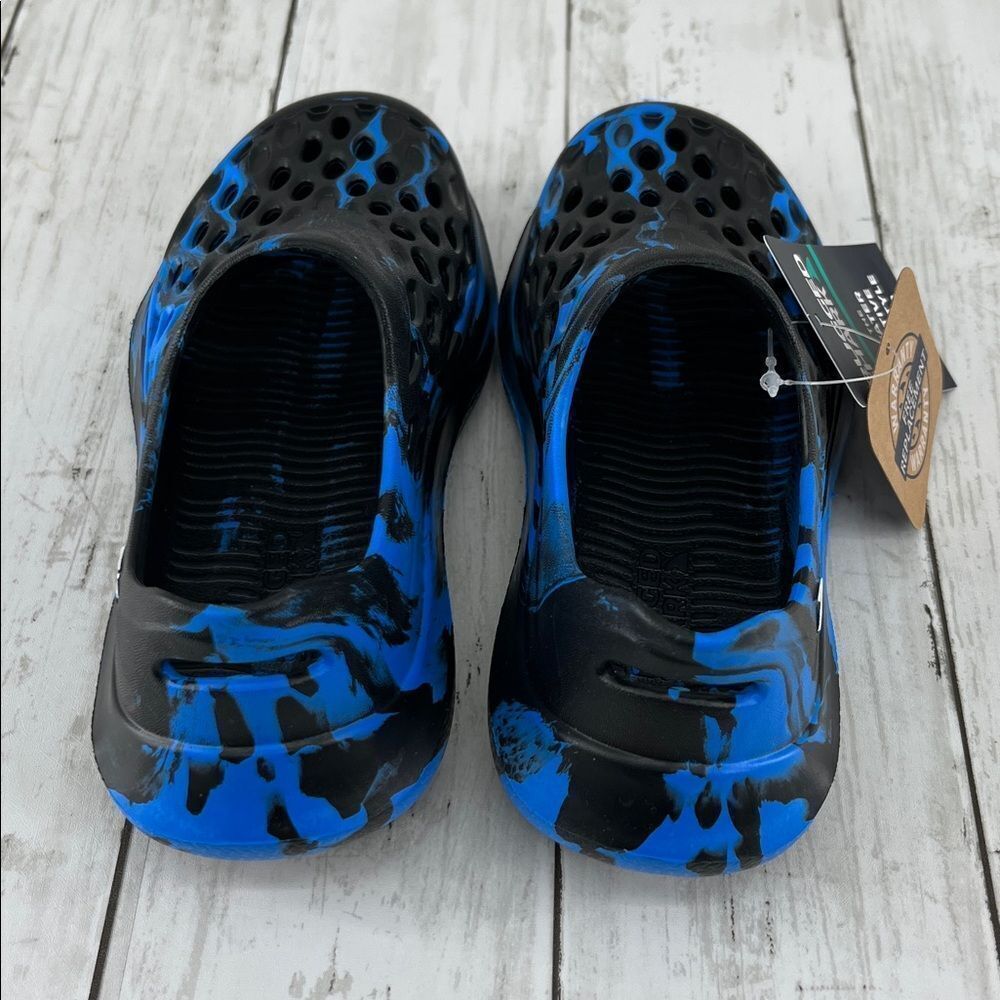 Water Shoes Sneakers Sandals Beach Pool Toddler Size 10 - Picture 3 of 7